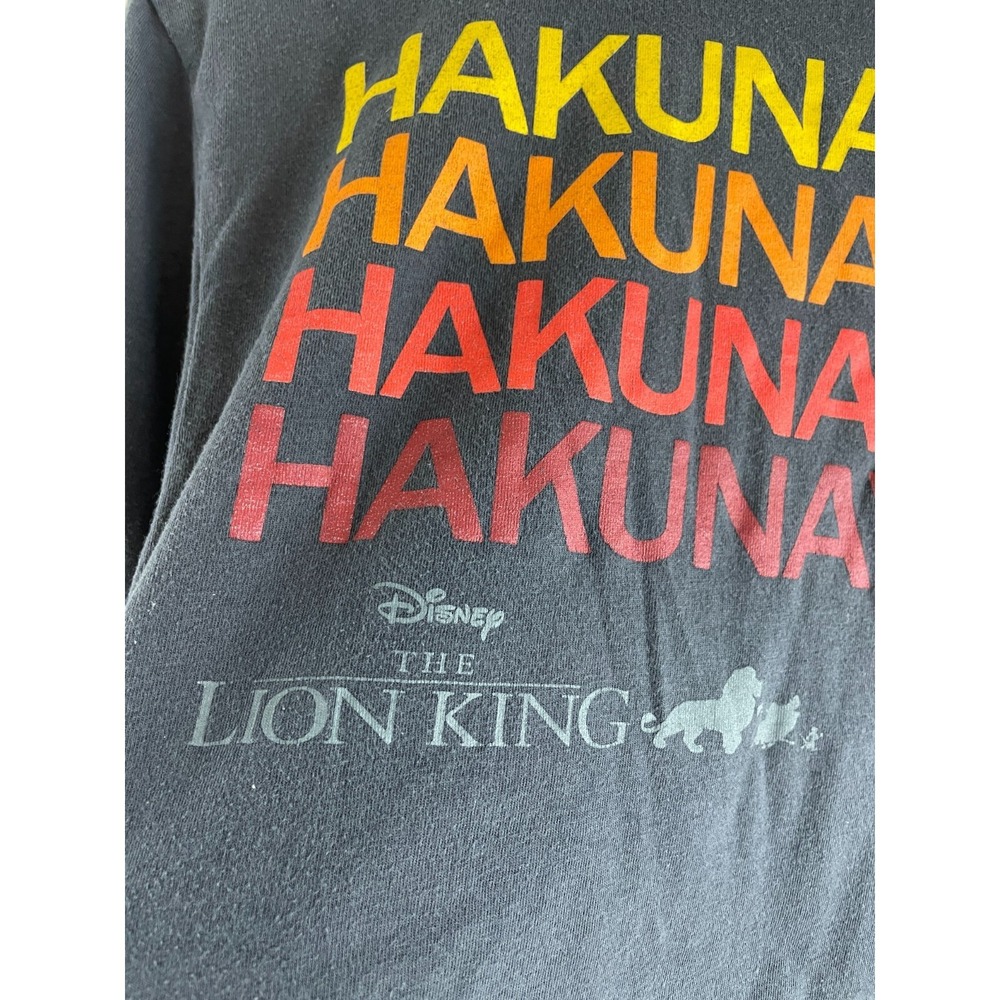 Disney Shirt Men's Size Small Gray Crewneck *Lion King HAKUNAMATATA* Long Sleeve - Picture 4 of 7